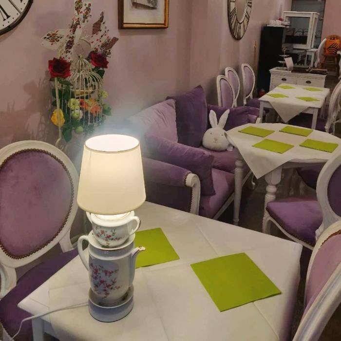 Le salon de thé - Alice et ses merveilles - Restaurant Avignon